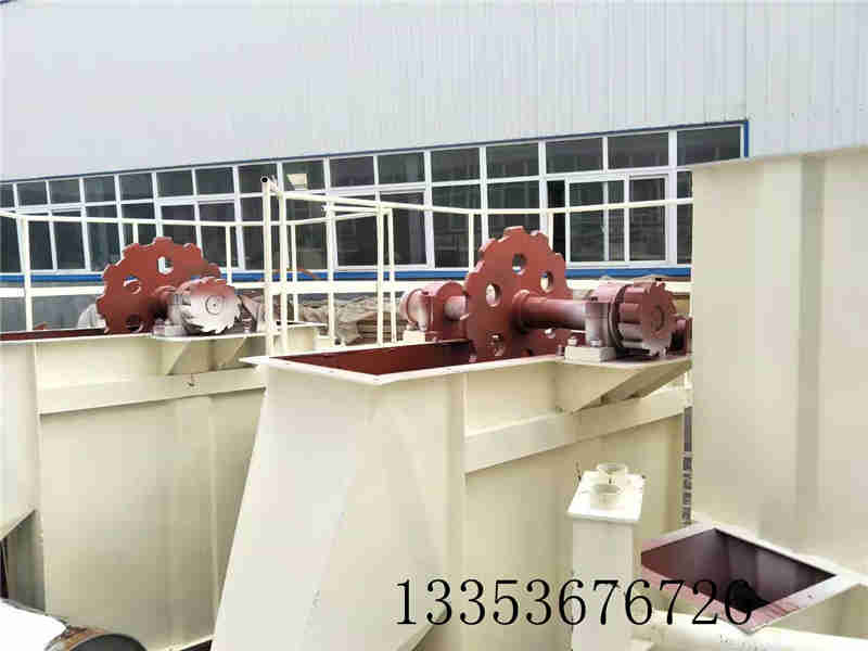 粉（fěn）煤灰板鏈鬥式提升機外形尺寸