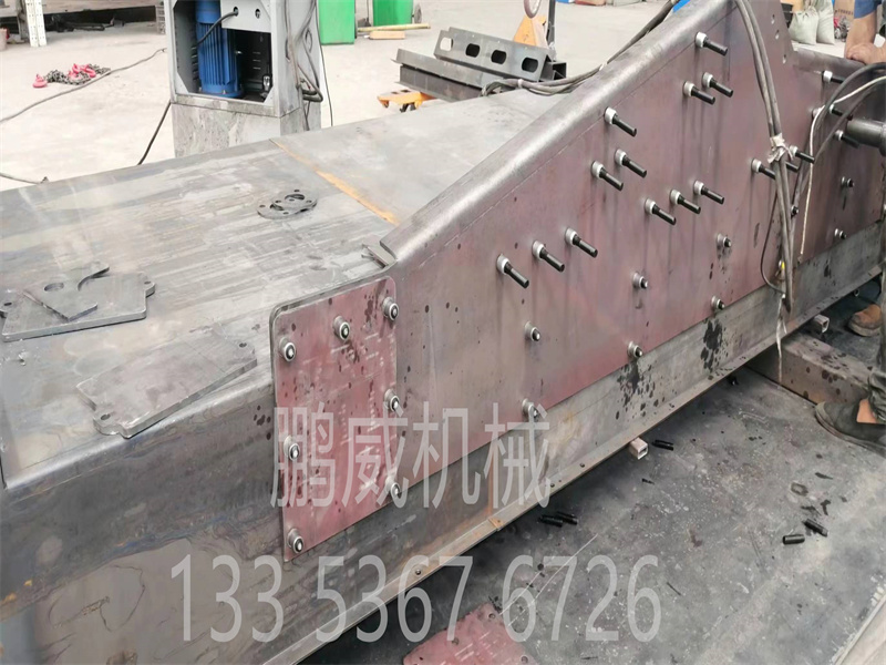 振動（dòng）篩（shāi）主體裝配拚（pīn）接1