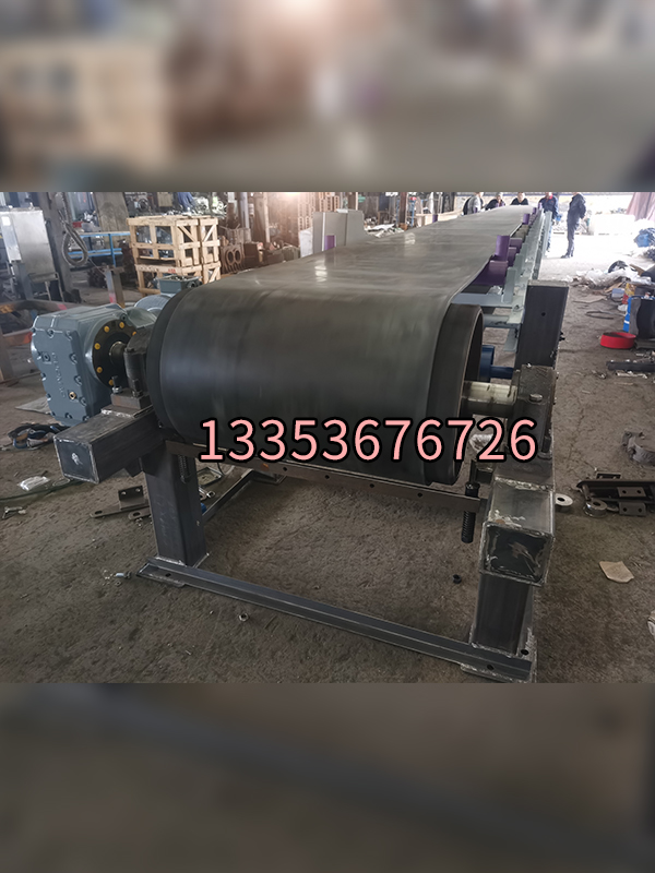 土方專用（yòng）大（dà）型輸送機-輸送機-輸送設（shè）備