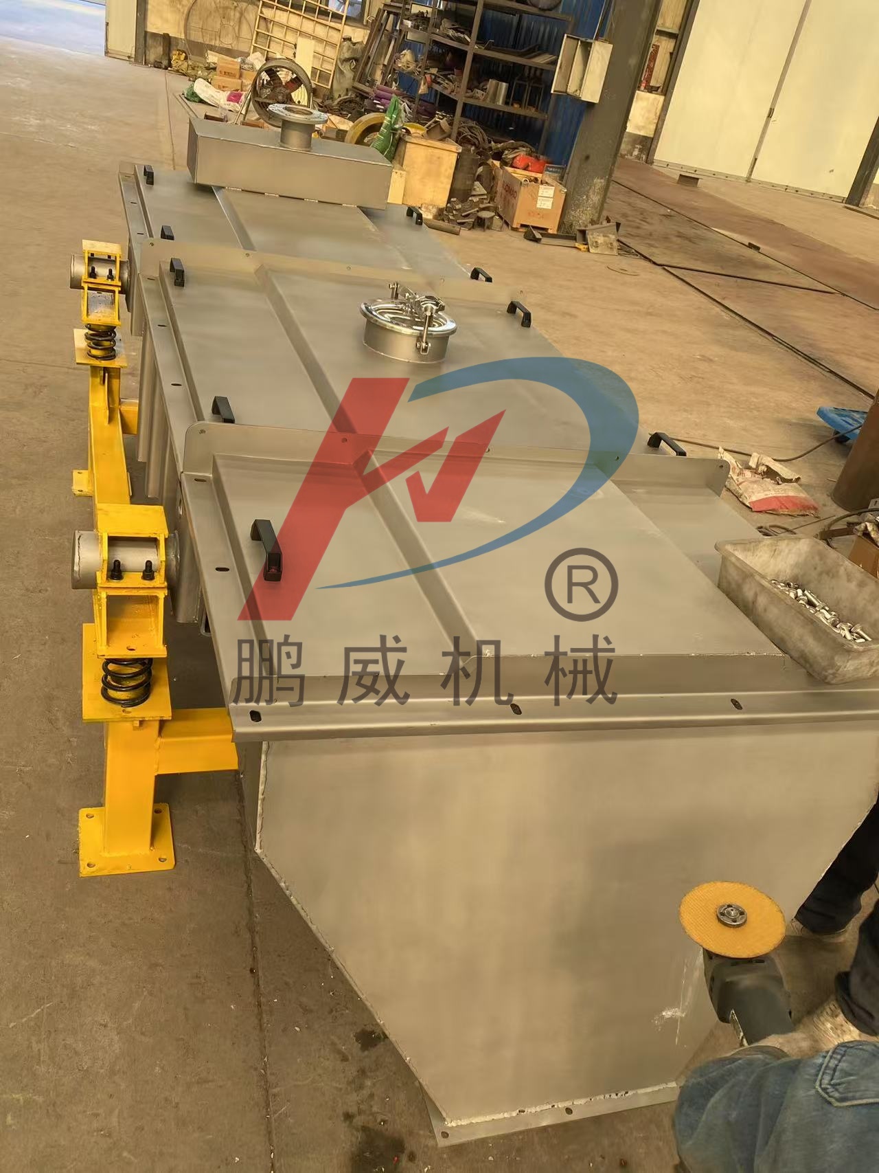 不鏽鋼(gāng)直線篩在醫藥行業的應用